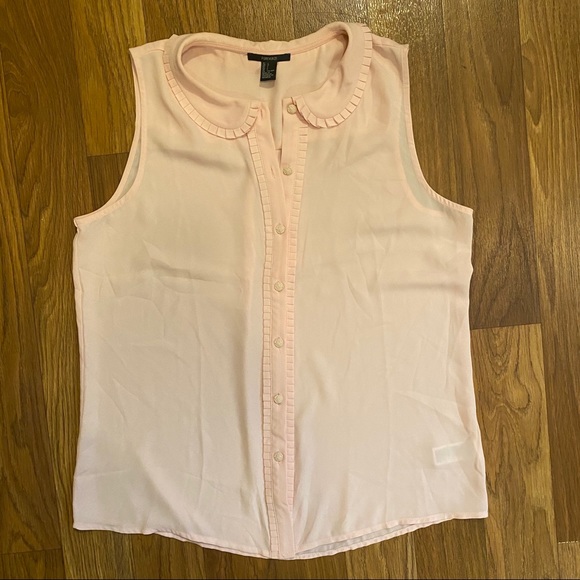 Forever 21 Tops - Forever 21 Rose Button Blouse